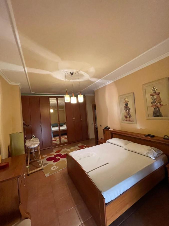 Luxury Center Apartment Tirana Exterior photo
